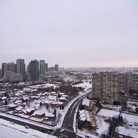 Maplewood Furnished Suites Місісаґа Екстер'єр фото
