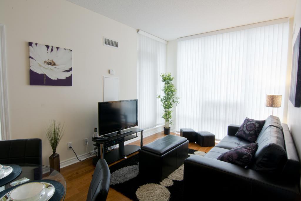 Maplewood Furnished Suites Місісаґа Номер фото